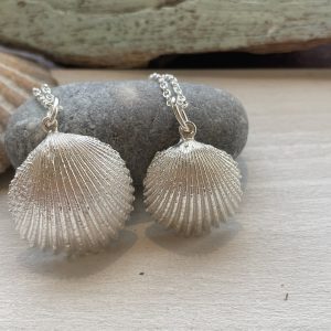 Clam Pendant Medium