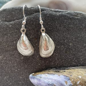 Mussel Drop Earrings