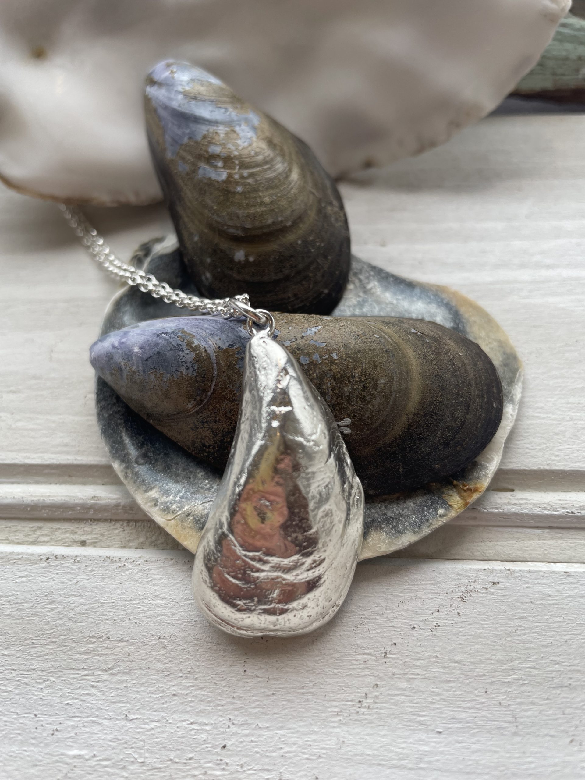 sterling silver large mussel pendant