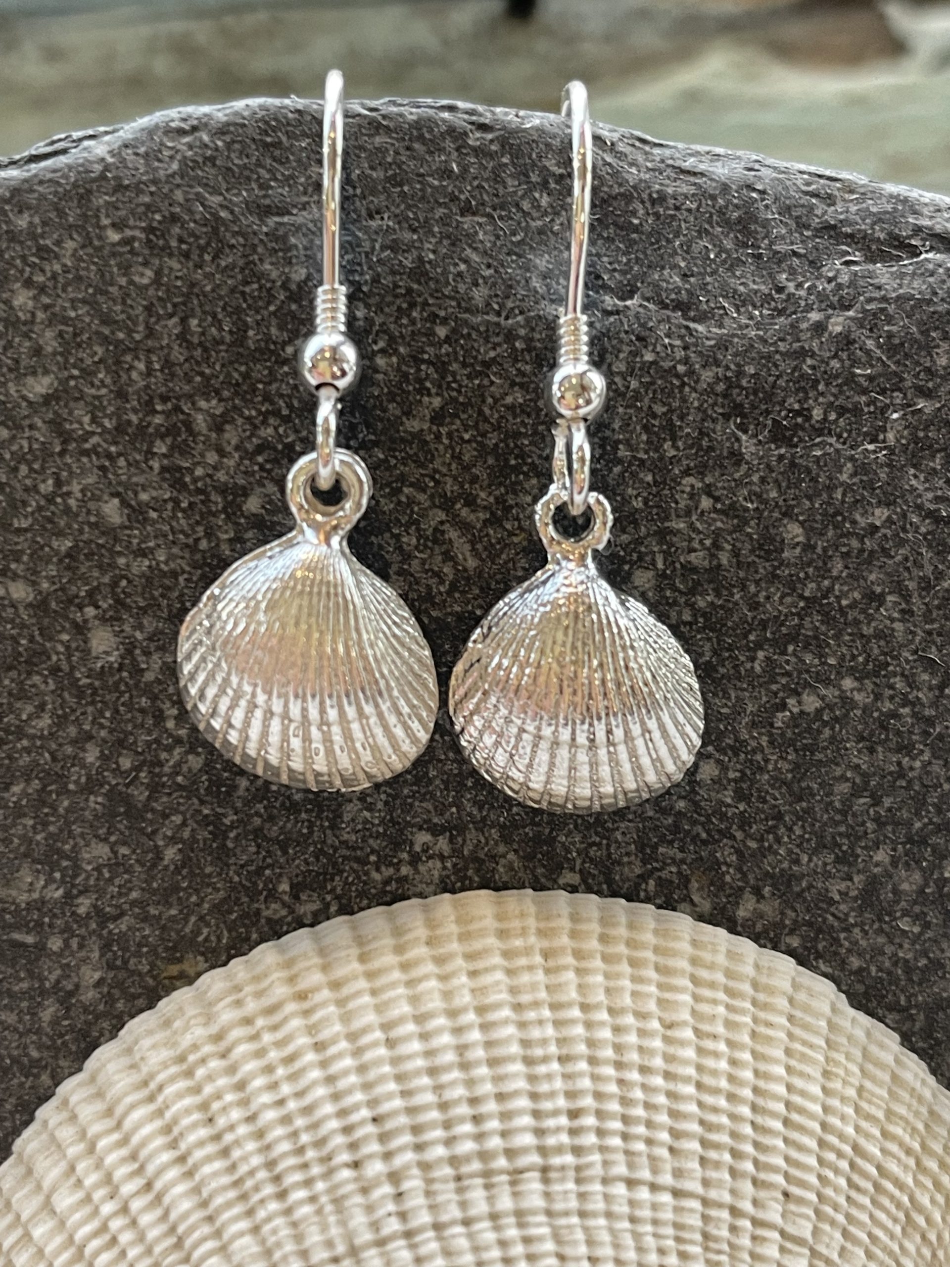 Clam Drop Earrings